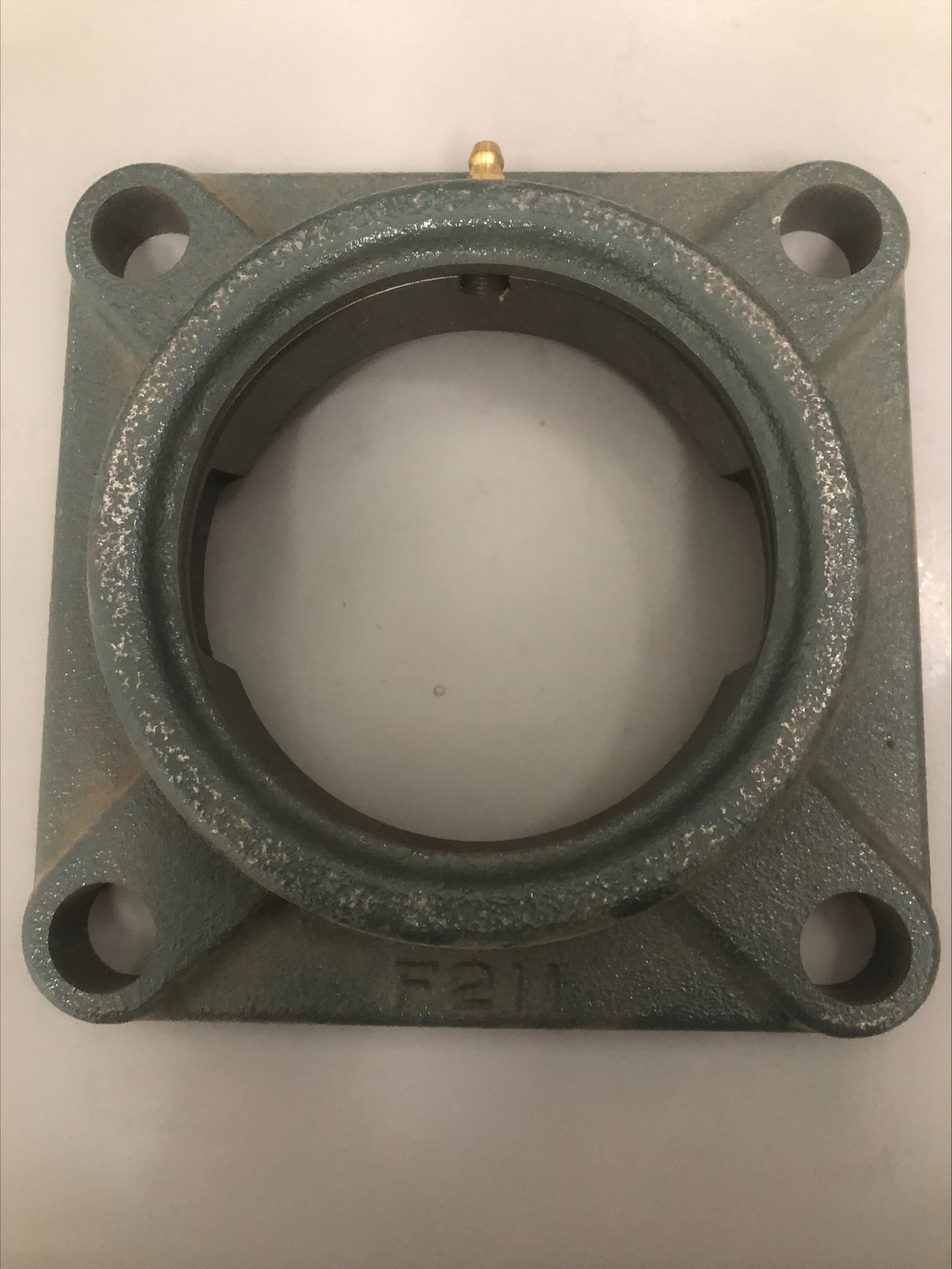 F211 4 Bolt Cast Bearing Housing